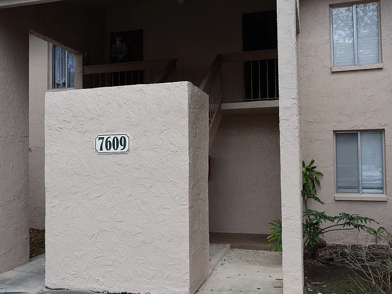 7609 Abbey Ln #B — Photo 42