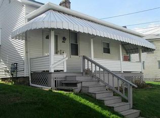 711 Armstrong Ave, Apollo, PA 15613