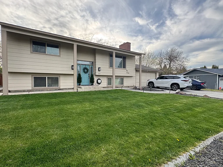 520 S Grant St — Photo 2