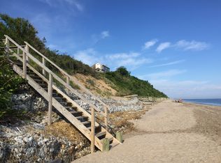 8 Seacliff Ave, Miller Place, NY 11764