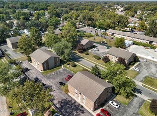 2820 Eldora Dr, Toledo, OH 43613