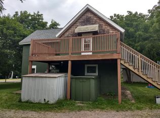 312 1/2 University St, Elk Mound, WI 54739