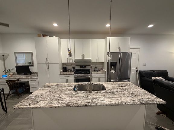 4th image of 514 N 26th St