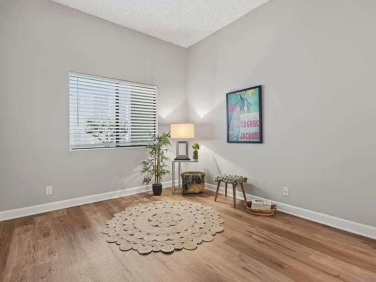 8320 Regents Rd #1-I — Photo 14