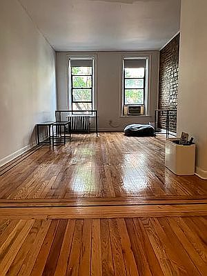 1st image of 230 W 16th St #3D