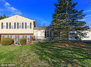 2340 Archdale Rd, Reston, VA 20191