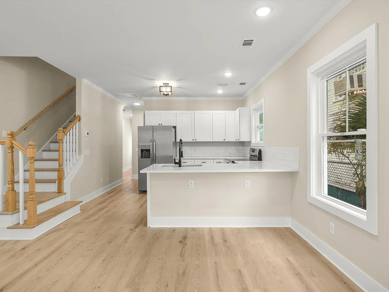 3 bed, 1550 sqft, $3,300 — Photo 4