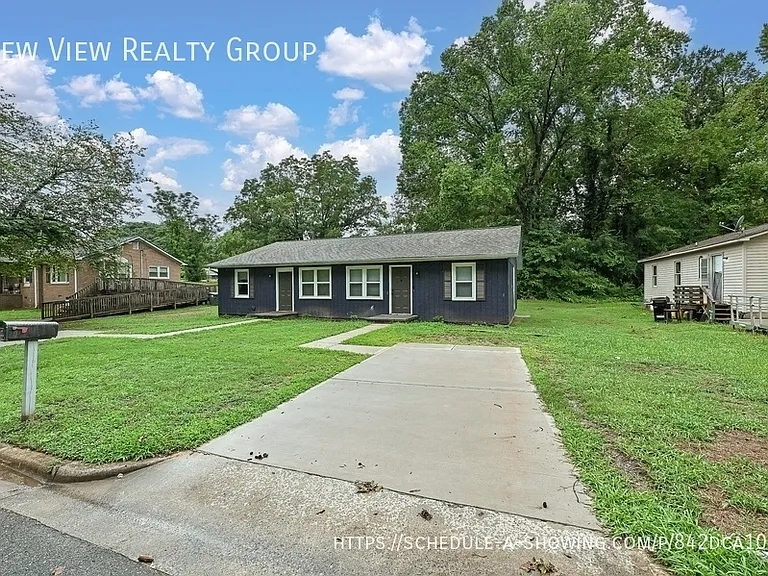 1119 Grady St — Photo 23