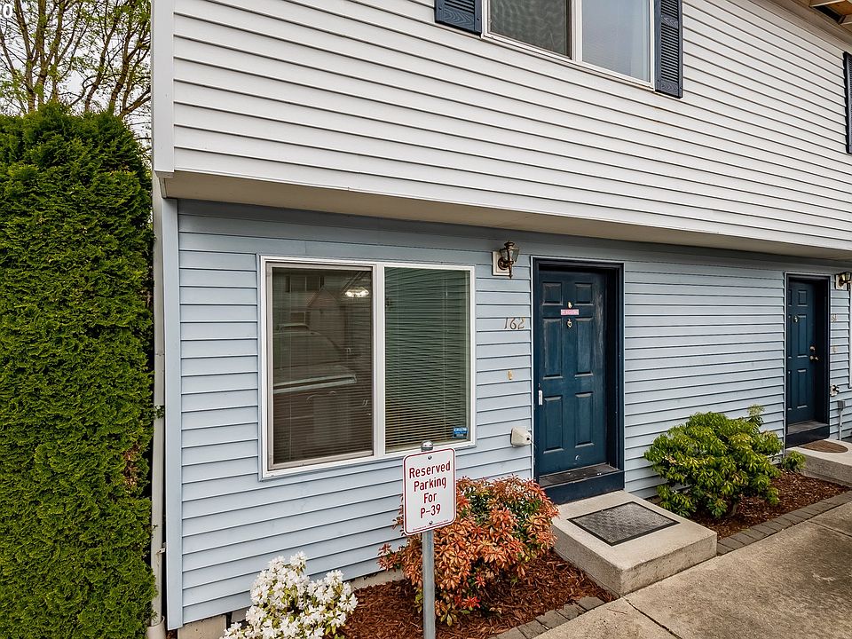 1st image of 4000 NE 109th Ave Unit 162