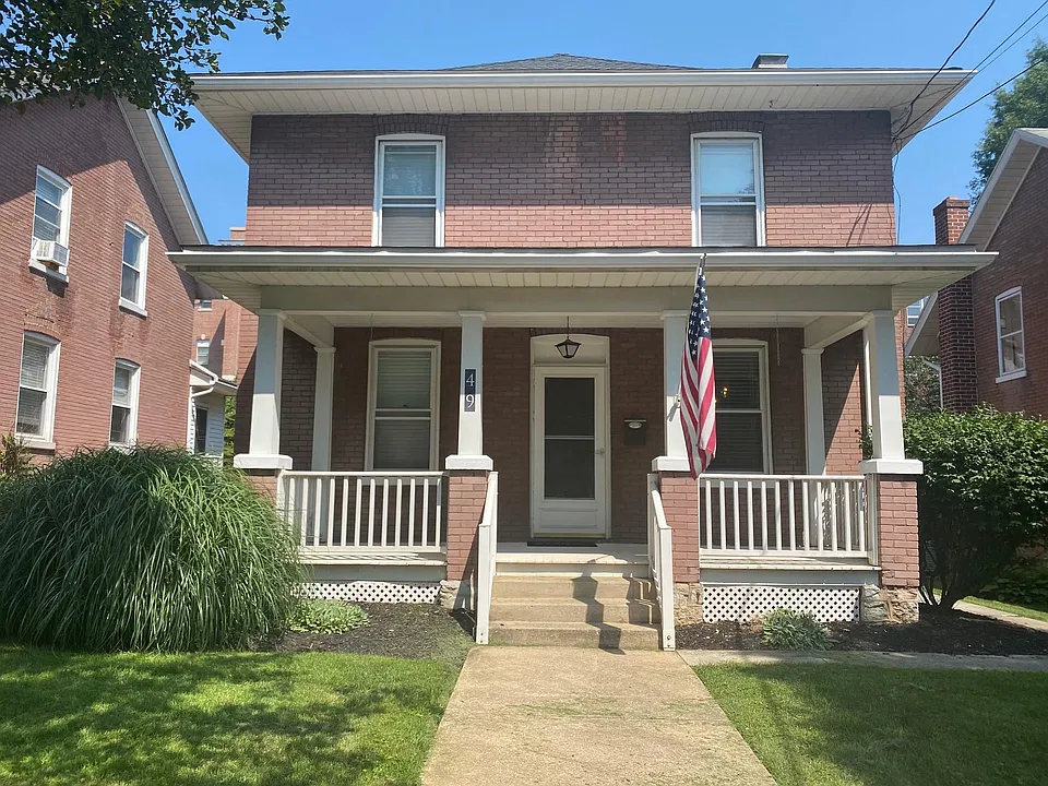 49 E Areba Ave