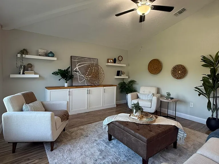 3786 Sierra Dr — Photo 18