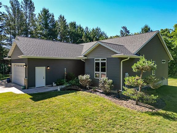 3rd image of 1347 Howard Drive