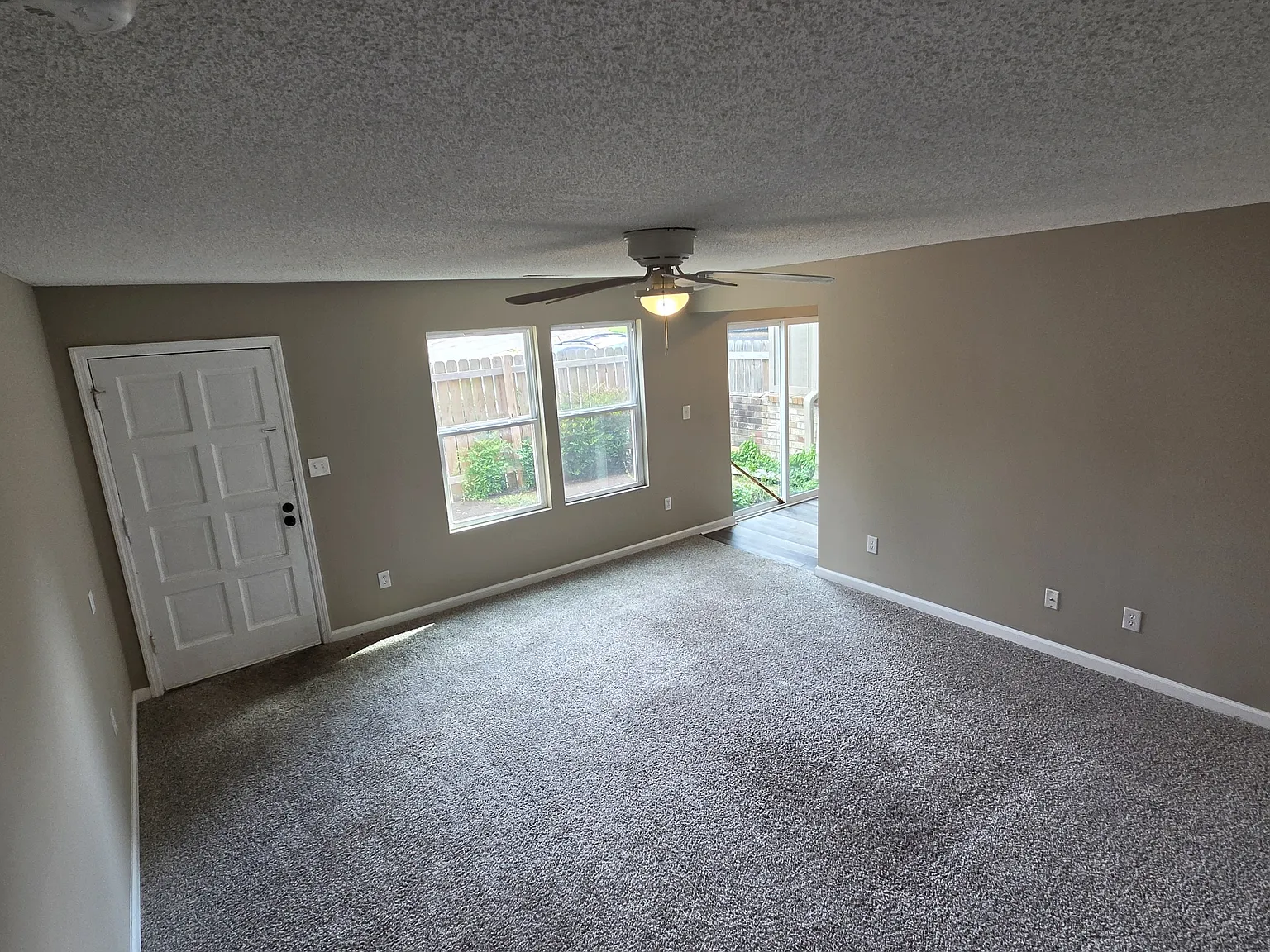 2225 Golf Rd SW — Photo 3