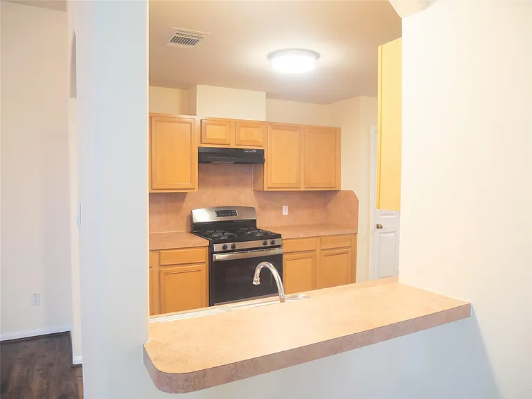 2311 Flint Brook Ct — Photo 11