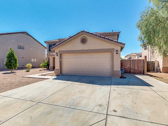 3rd image of 10827 E Forge Cir