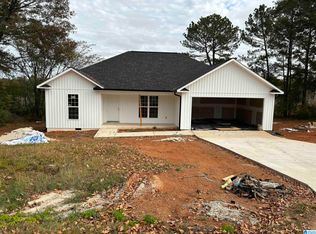 301 Garner Dr, Piedmont, AL 36272