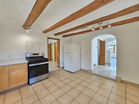 5th image of 620 1/2 Alto St