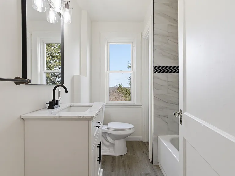 240 Ridgewood Ave — Photo 17