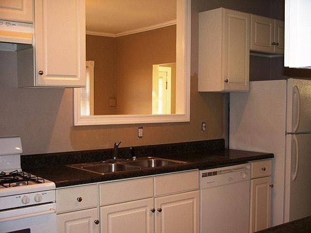 Kitchen with see-through window
