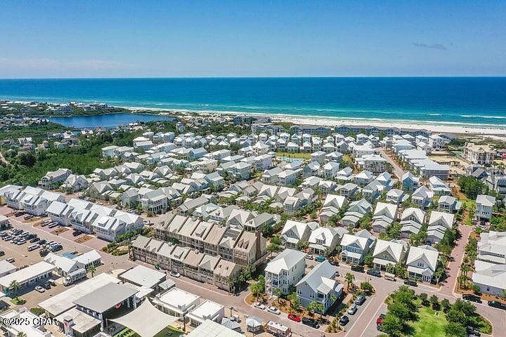 1st image of 21 Pleasant St