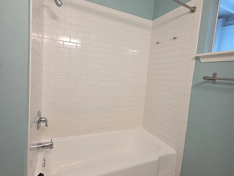 2303 E Side Dr #220 — Photo 13