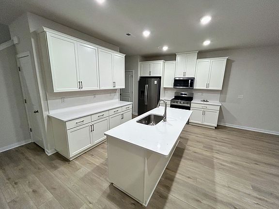 4th image of 149 Four Leaf Dr #149