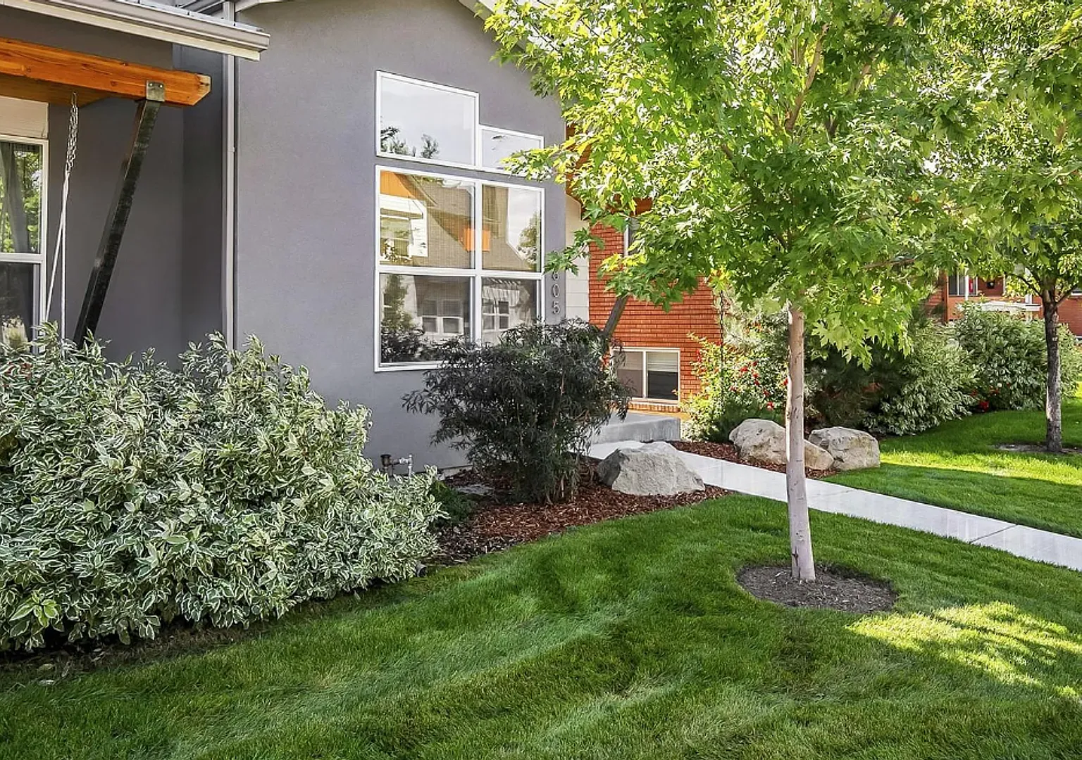 Stunning Townhome in a Desirable Boise Location — Photo 2