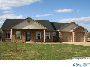 107 Landings Way Dr, Toney, AL 35773