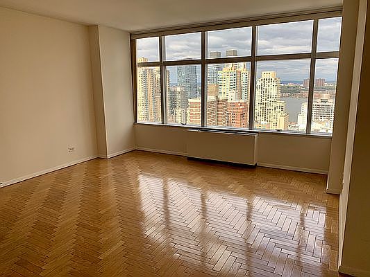 1st image of 160 W 66th St APT 28A