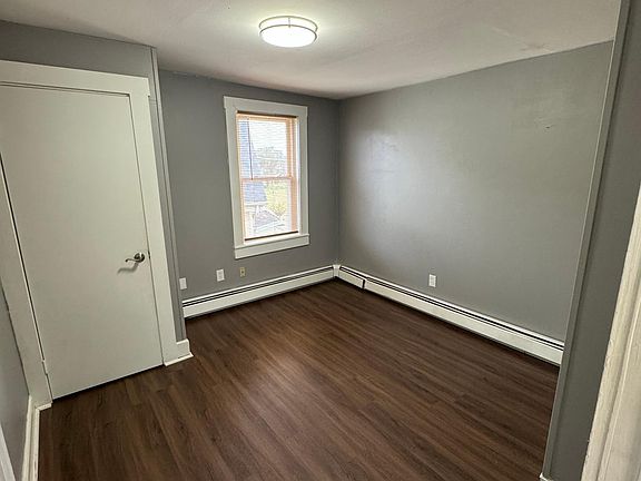 5th image of 260 Douglas Ave Floor 3