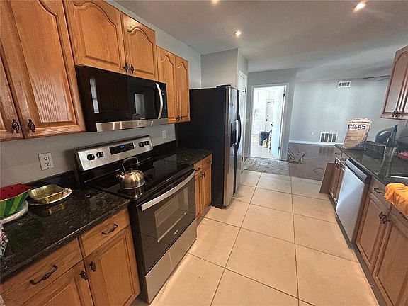4th image of 8246 Tansy Dr #8246