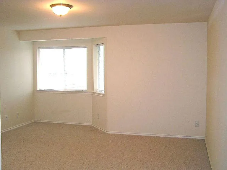 358 E Bellis Fair Pkwy #101 — Photo 2