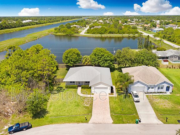 3rd image of 4686 SW Obelisk St