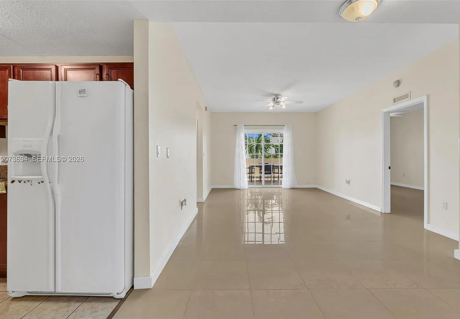 2 bed, 1285 sqft, $2,600 — Photo 2