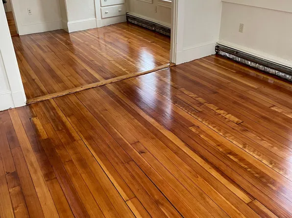 286 Woodford St #1, Portland, ME 04103