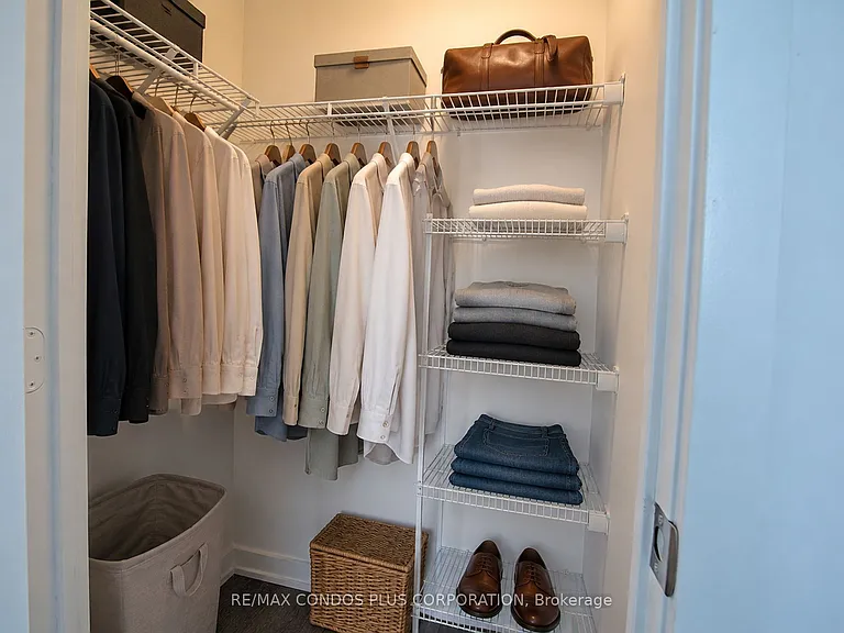1030 King St W #1205 — Photo 11
