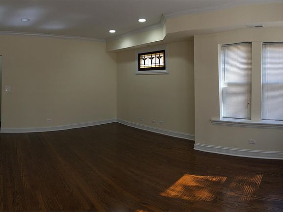 3rd image of 3741 N Albany Ave #2