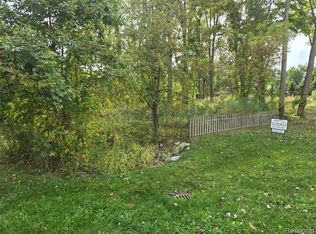 Vl E Glass Rd, Ortonville, MI 48462