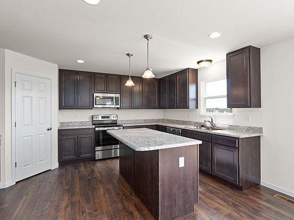 3rd image of 2840 Winding Valley Dr