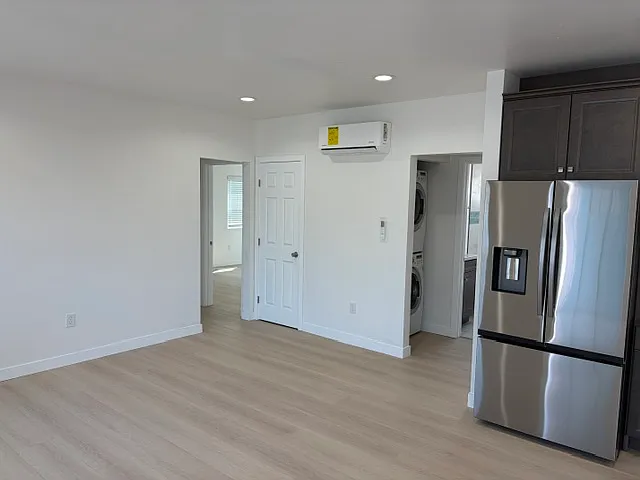 3 bed, 1100 sqft, $3,475 — Photo 4