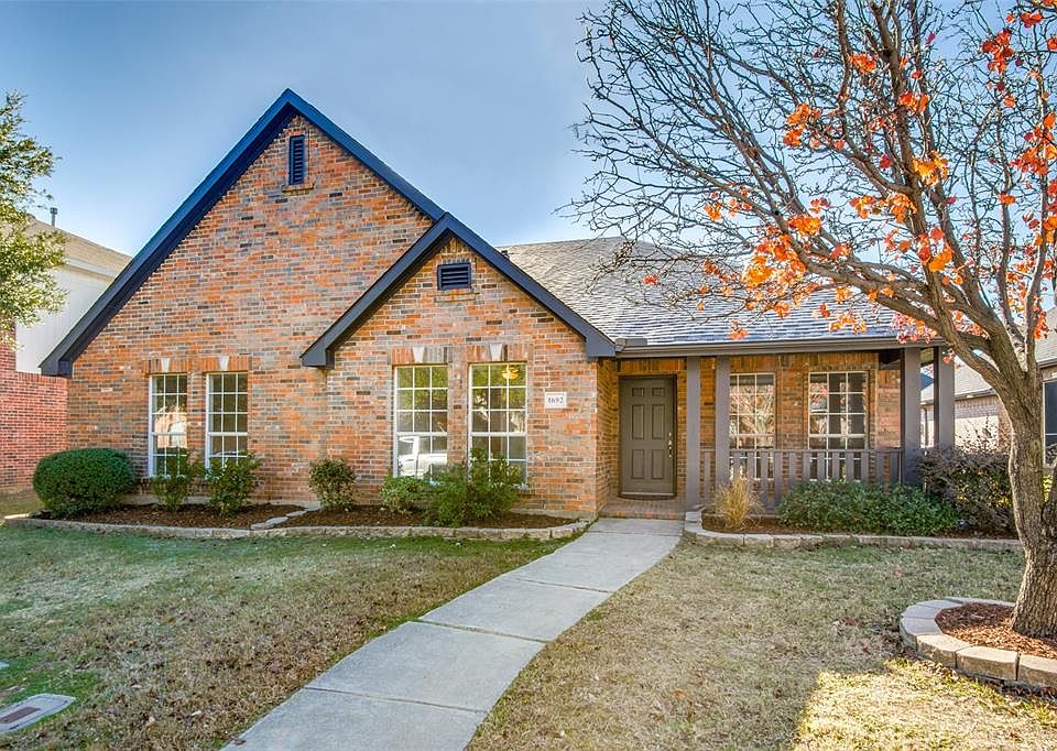 1st image of 1692 Castle Rock Dr