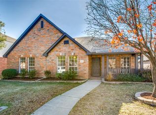 1692 Castle Rock Dr, Lewisville, TX 75077