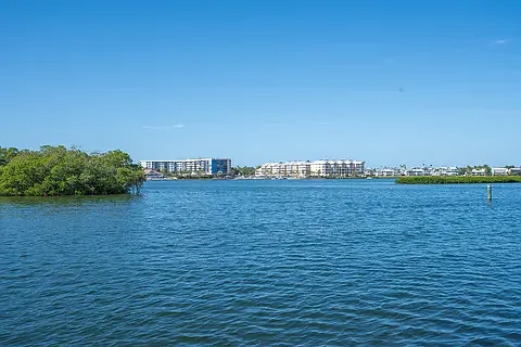 5888 Driftwood Pl — Photo 2