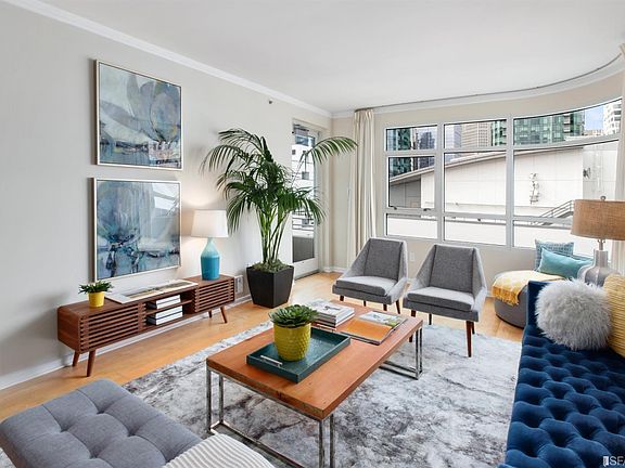 3rd image of 403 Main St APT 717N