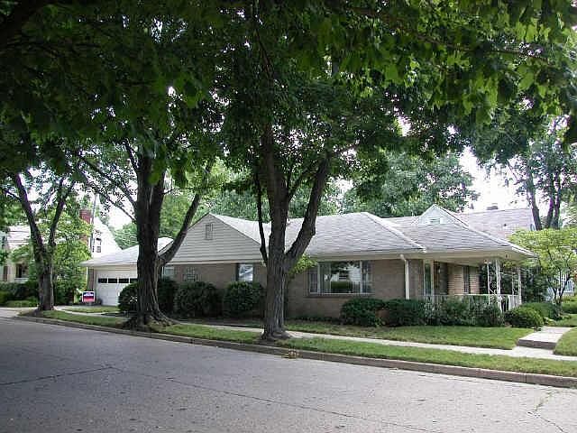 1st image of 1602 E Kessler Boulevard East Dr