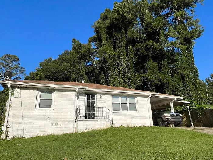 3 bed, 2.0 bath, 1100 sqft, $1,499 — Photo 1