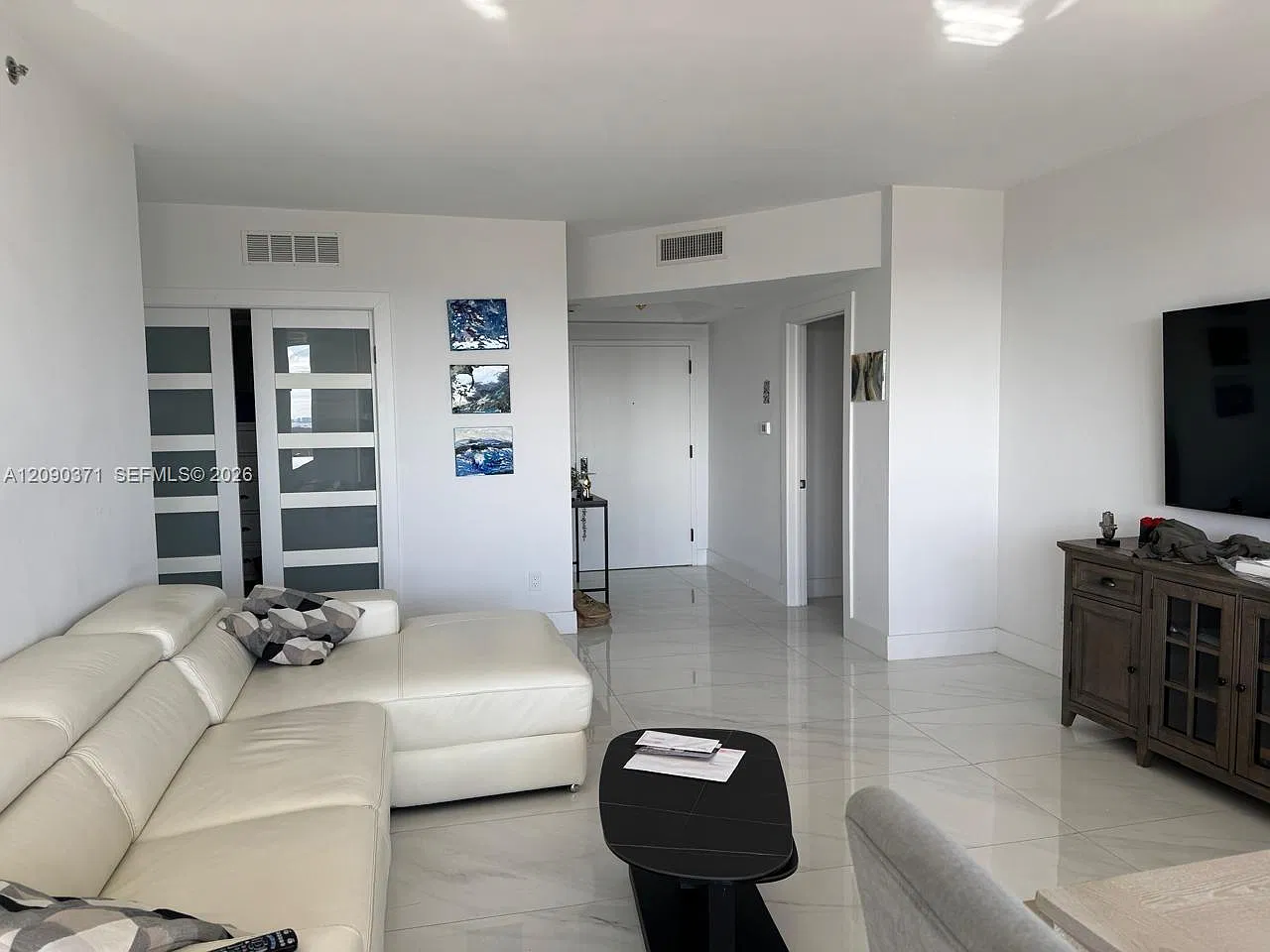2 bed, 1560 sqft, $8,000 — Photo 3