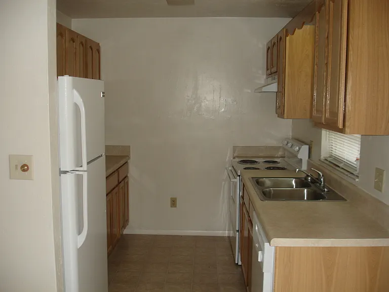 2114 NW 55th Blvd — Photo 5