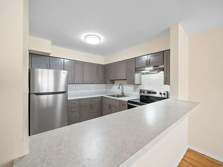 34 E 32nd St #C5 — Photo 5