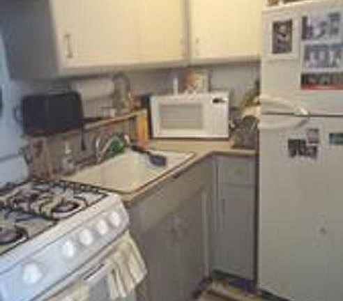 3rd image of 22 W 14th St #1LN